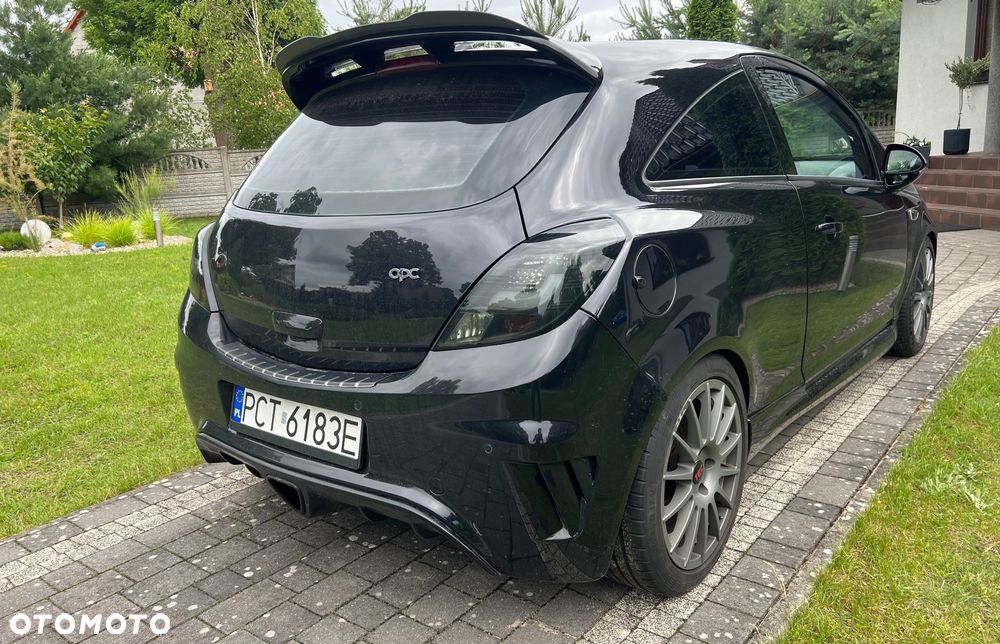 Opel Corsa 1.6T OPC - 4