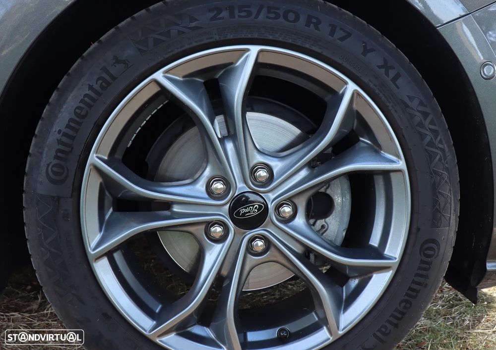 Ford Focus 1.0 EcoBoost MHEV ST-Line - 9