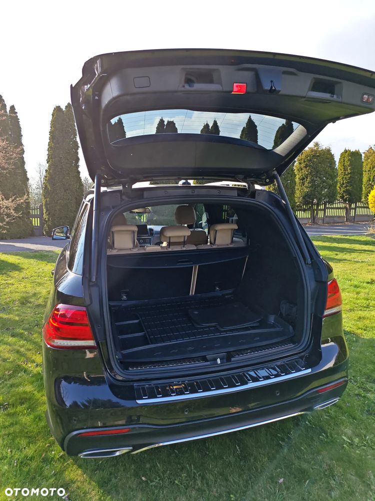 Mercedes-Benz GLE - 10