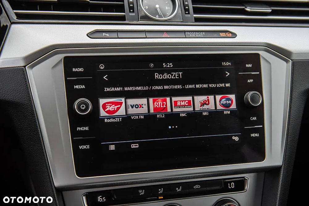Volkswagen Passat Variant 1.6 TDI SCR DSG Business - 19