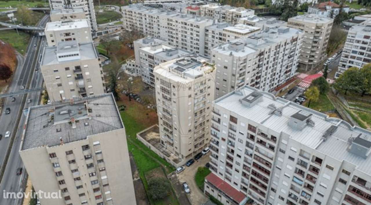 Garagem  para arrendamento - Grande imagem: 2/5