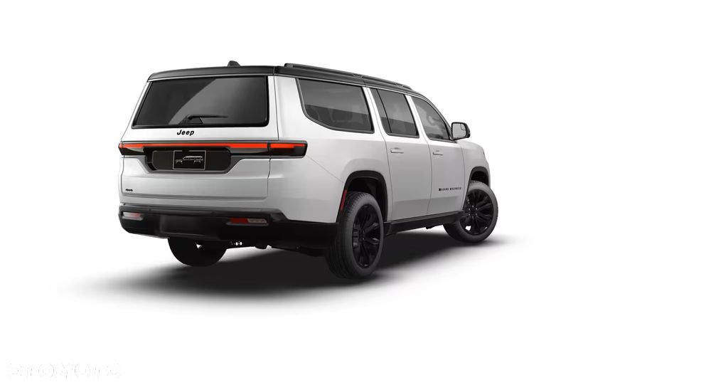 Jeep Grand Wagoneer - 12