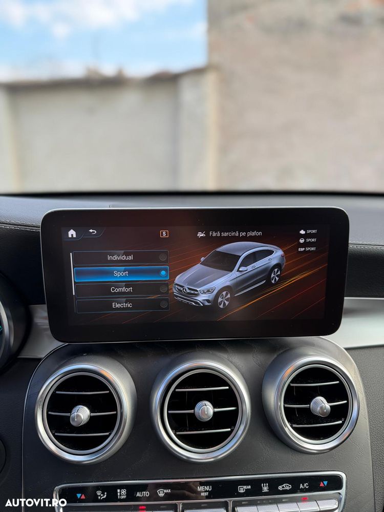 Mercedes-Benz GLC Coupe 300 e 4MATIC - 15