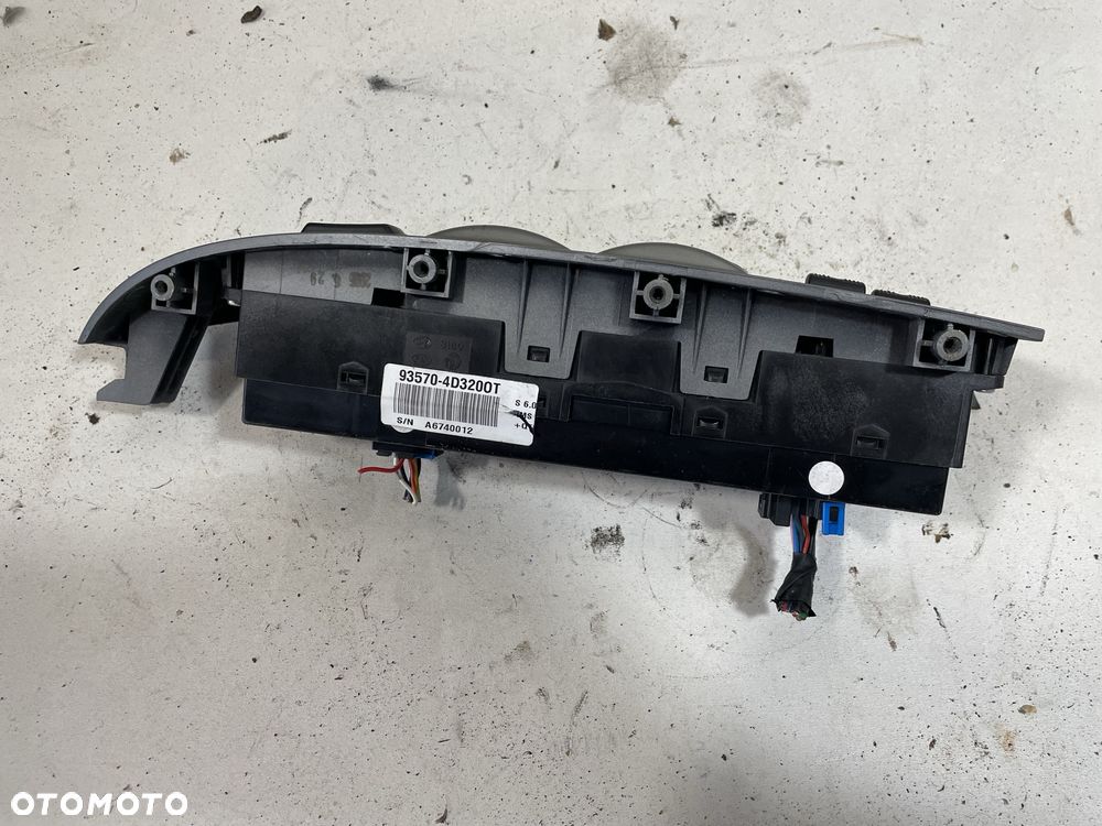 KIA CARNIVAL II 06-14 PRZEŁĄCZNIK SZYB LEWY PRZÓD LEWY PRZEDNI 93570-4D3200T - 3
