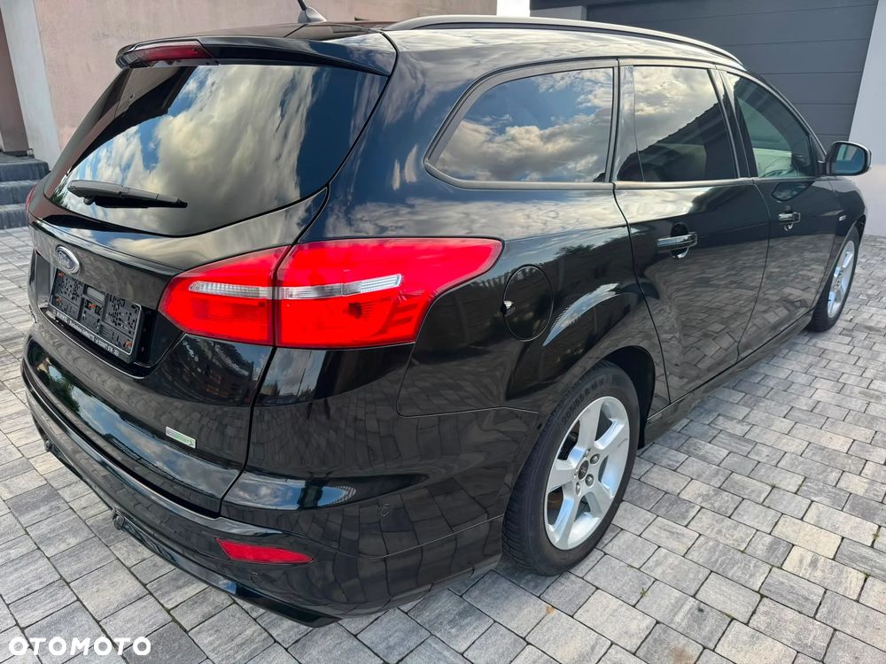 Ford Focus 1.0 EcoBoost ST-Line Black ASS - 4