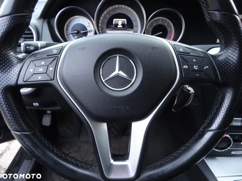 Mercedes-Benz Klasa C 180 Kompressor BlueEFFICIENCY Avantgarde - 20