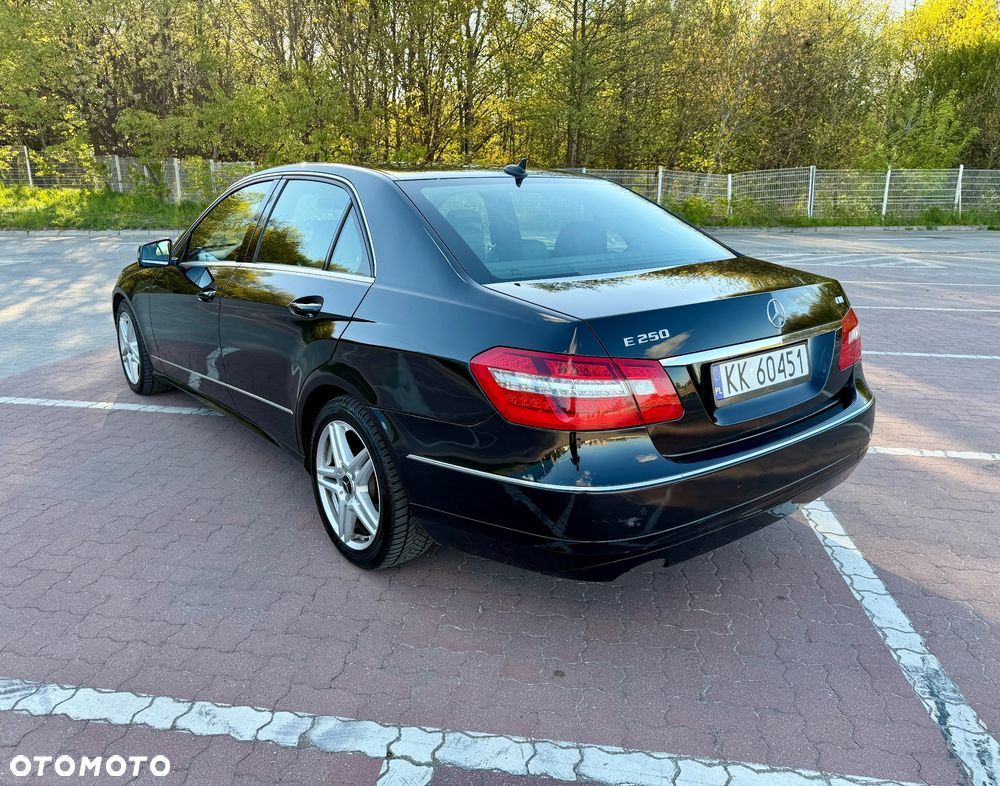 Mercedes-Benz Klasa E 250 CDI DPF BlueEFFICIENCY Automatik Avantgarde - 5