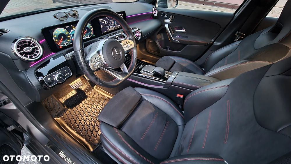 Mercedes-Benz Klasa A 220 4-Matic AMG Line 7G-DCT - 22
