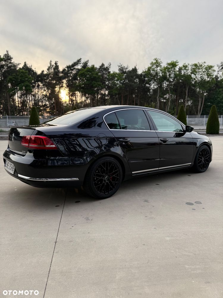 Volkswagen Passat 2.0 TDI Highline DSG - 6