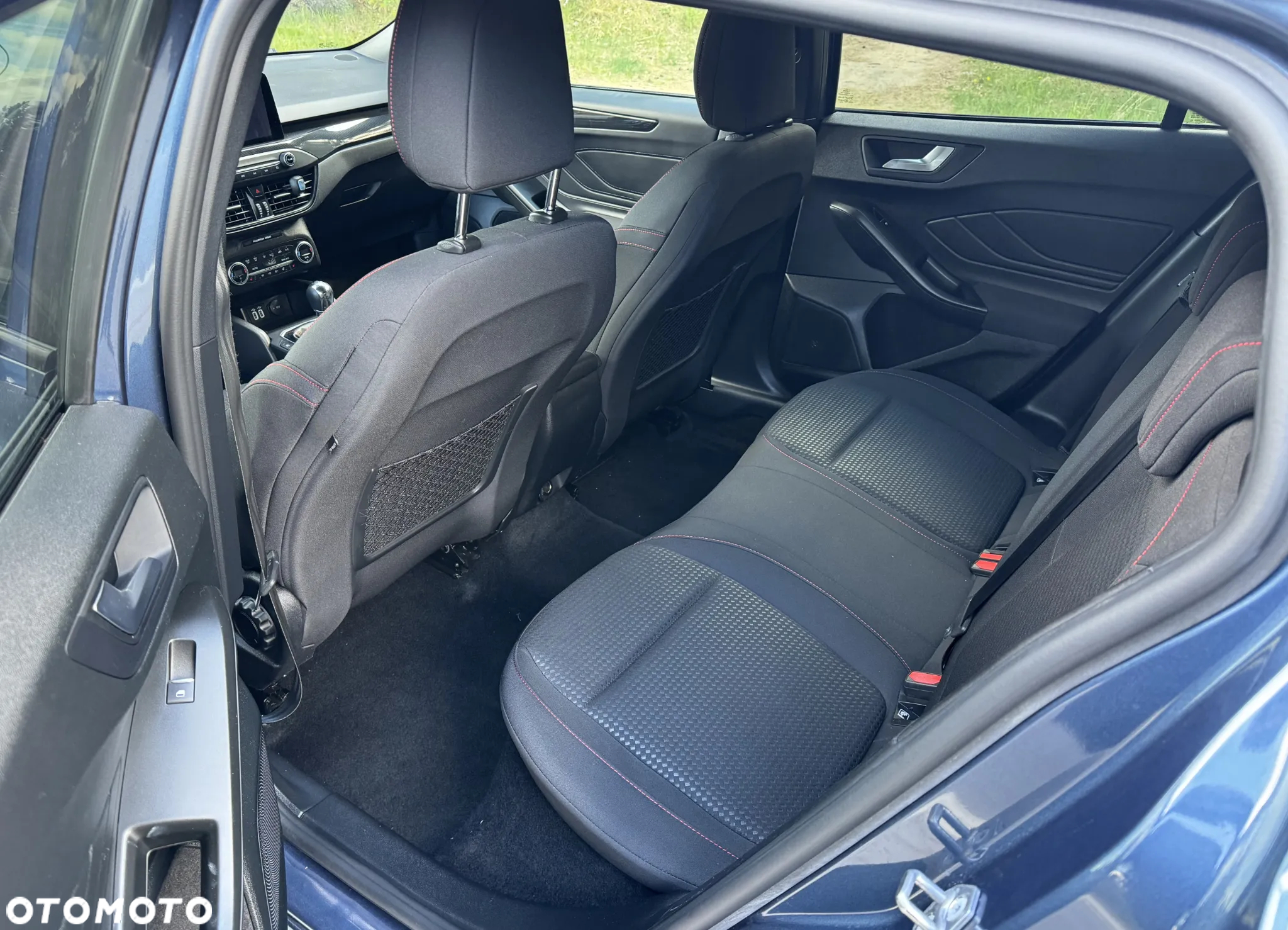 Ford Focus 1.0 EcoBoost Hybrid ST-LINE - 18