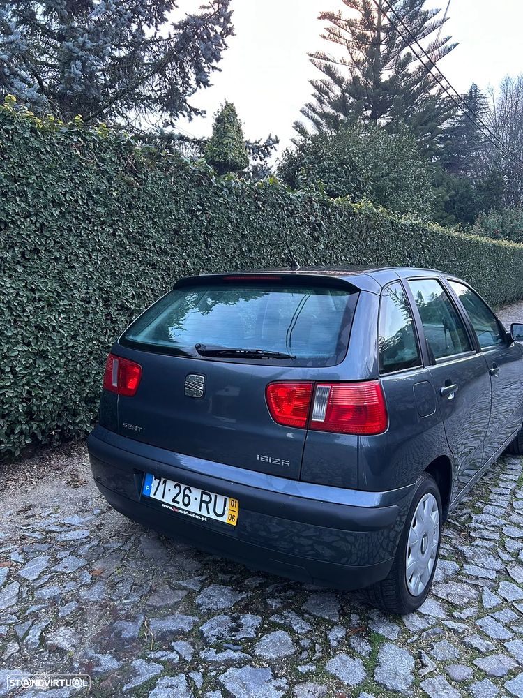 SEAT Ibiza 1.0 Passion - 4