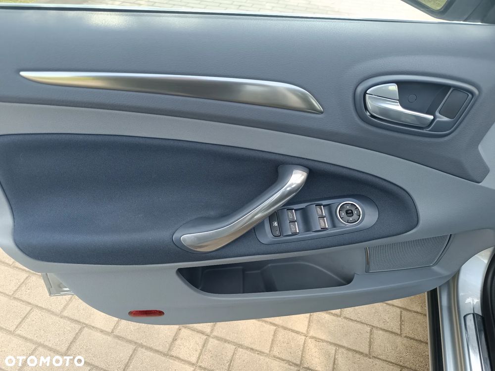 Ford Mondeo 2.0 Titanium - 13