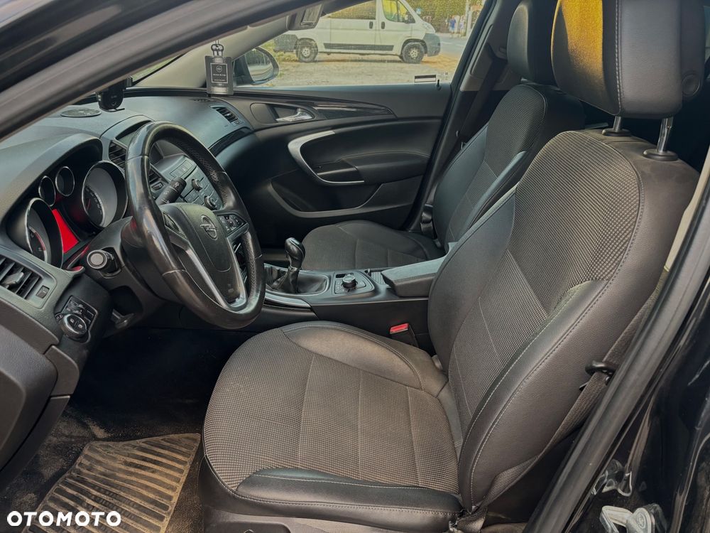 Opel Insignia 2.0 CDTI - 12