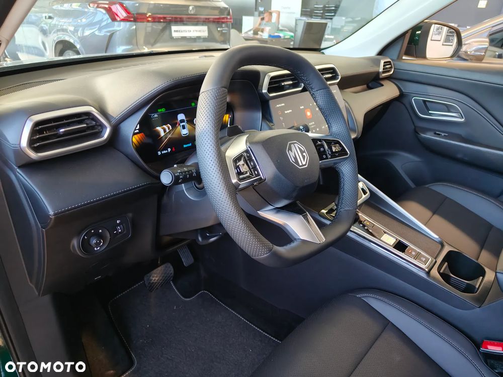 MG ZS Hybrid+ - 14
