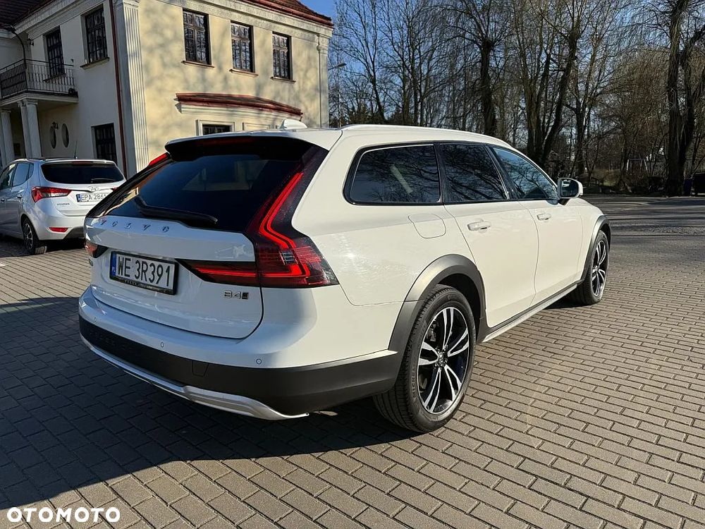 Volvo V90 Cross Country - 5