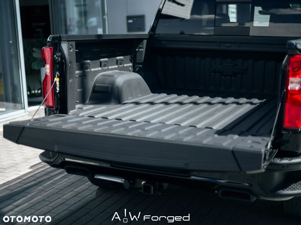 Chevrolet Silverado - 15