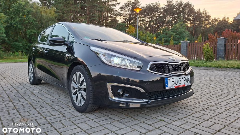 Kia Ceed 1.6 GDI Dream Team Edition - 15