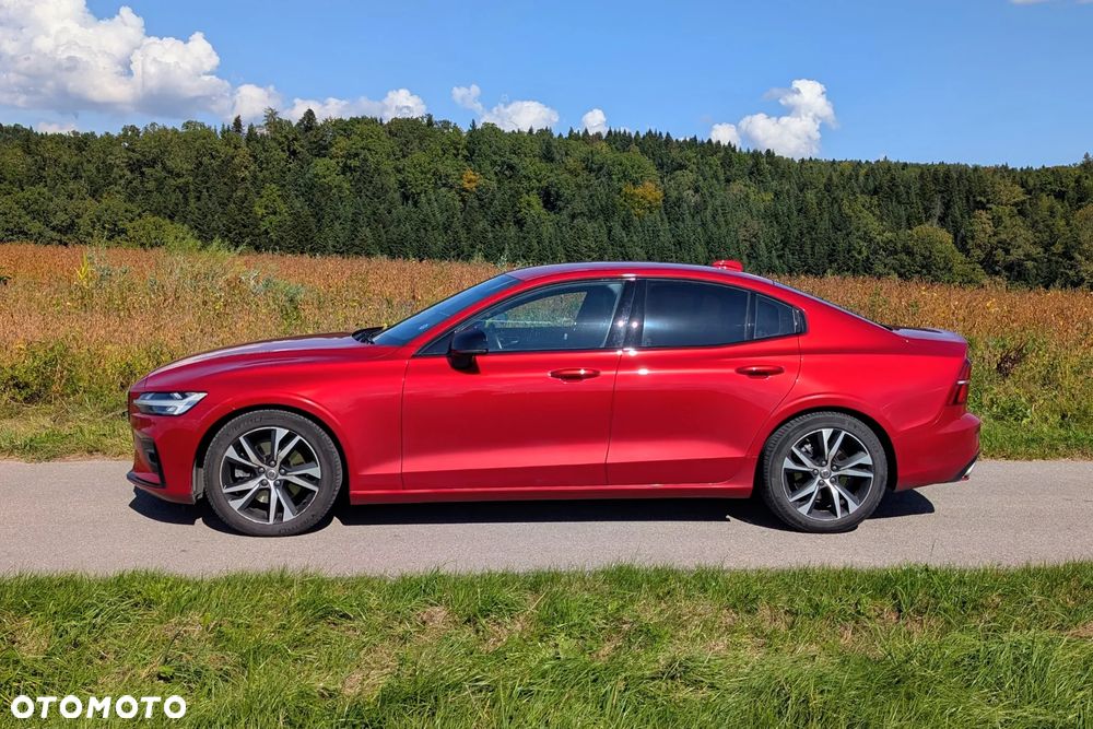 Volvo S60 B4 B R-Design - 3