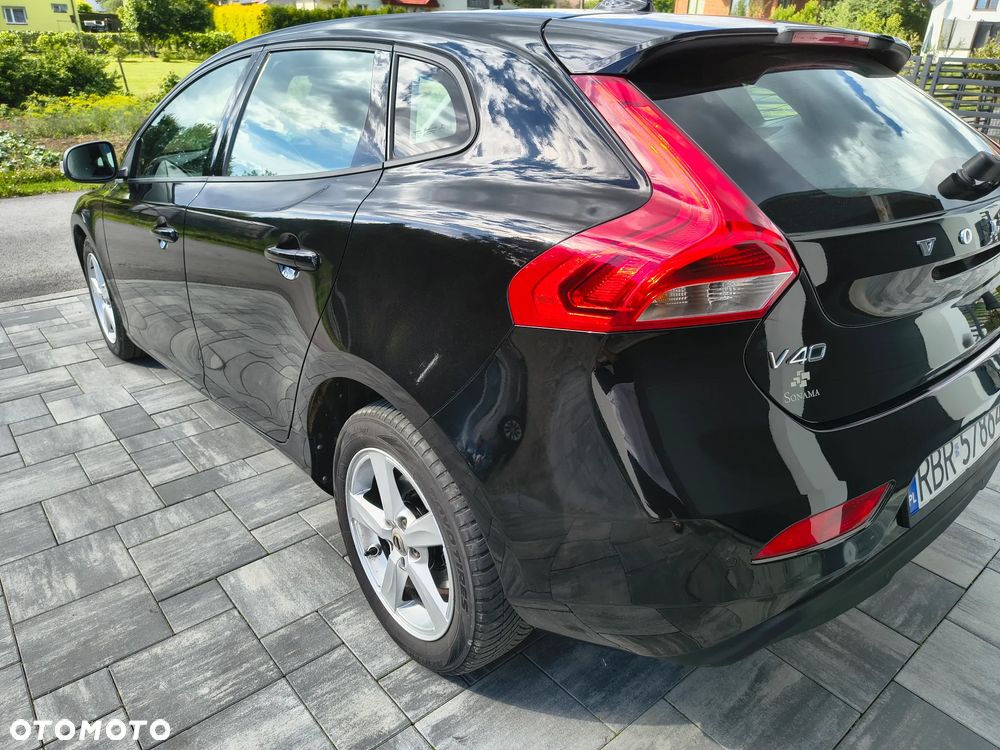 Volvo V40 D2 Momentum - 21