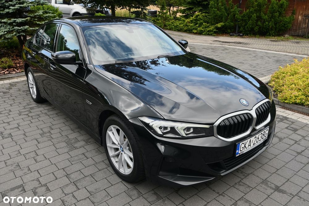 BMW Seria 3 320e Sport Line - 10