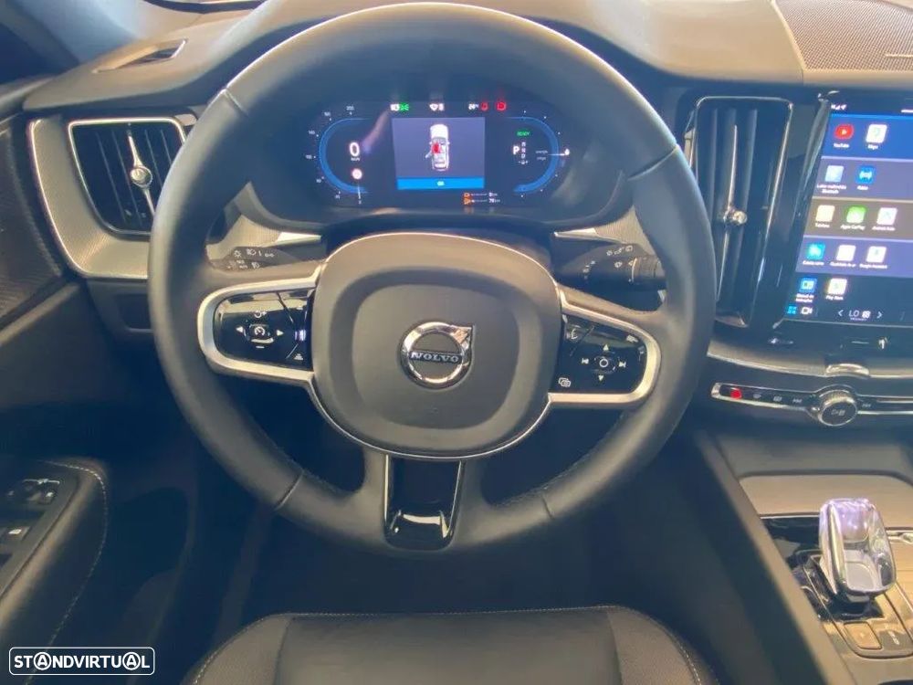 Volvo XC 60 2.0 T6 PHEV Plus Dark AWD - 9