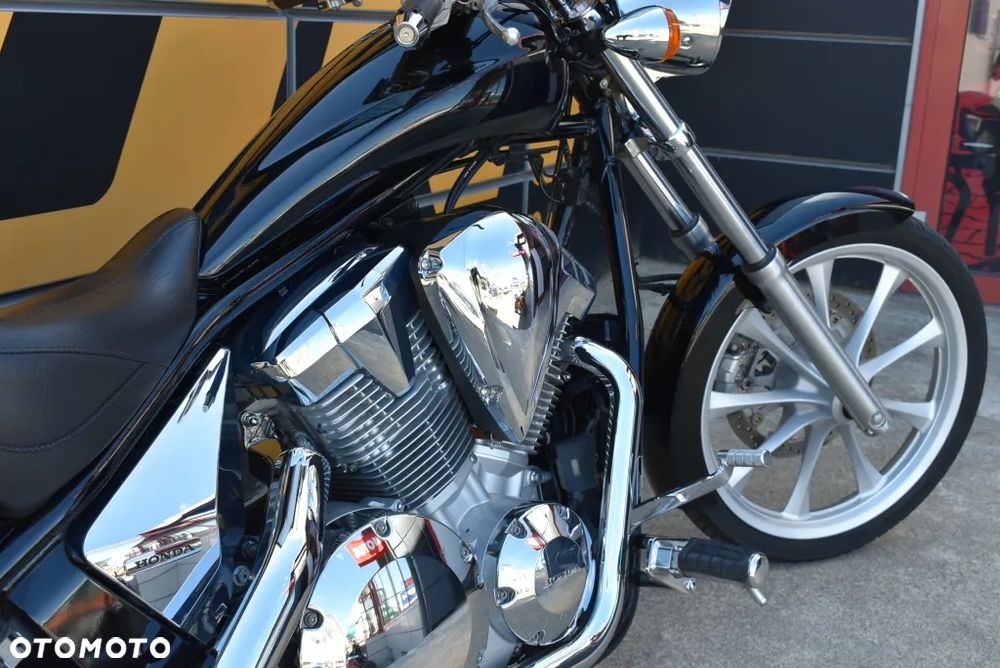 Honda VTX - 27