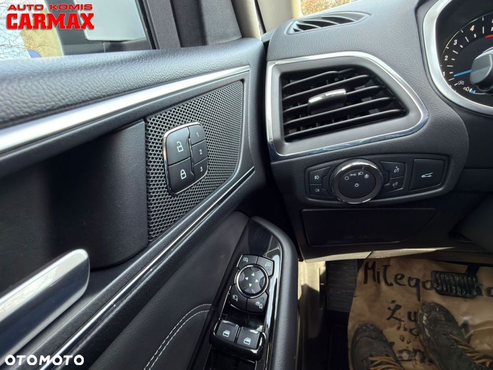 Ford S-Max - 25