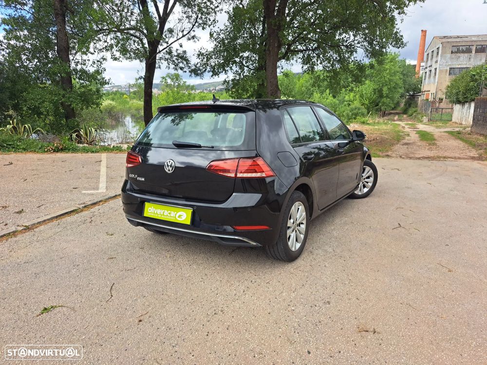 VW Golf 1.6 TDI Highline - 4