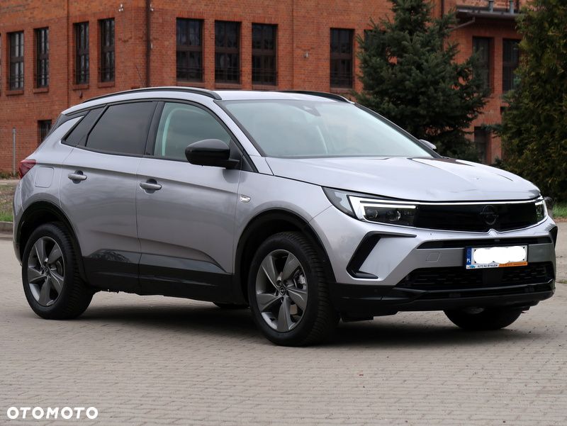 Opel Grandland 1.2 T GS S&S - 10