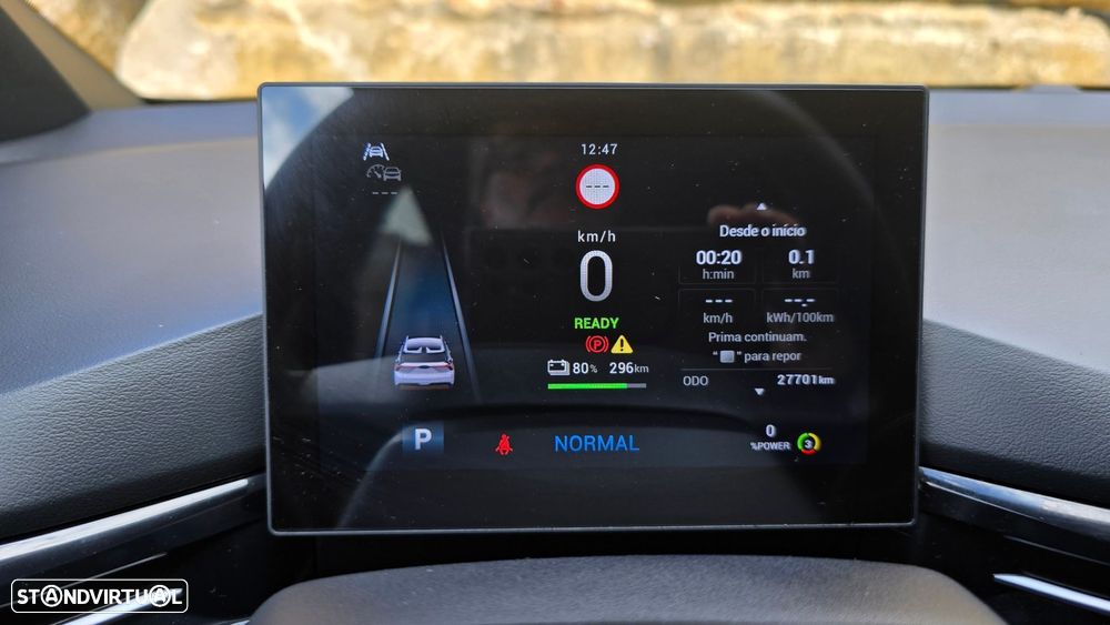 MG MG4 64 kWh Luxury - 18
