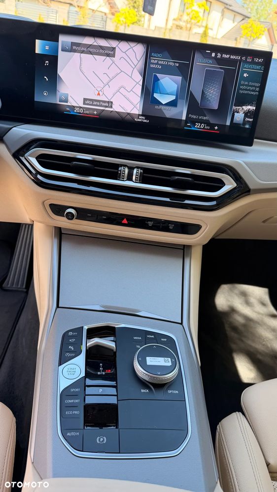 BMW Seria 3 330i xDrive - 16