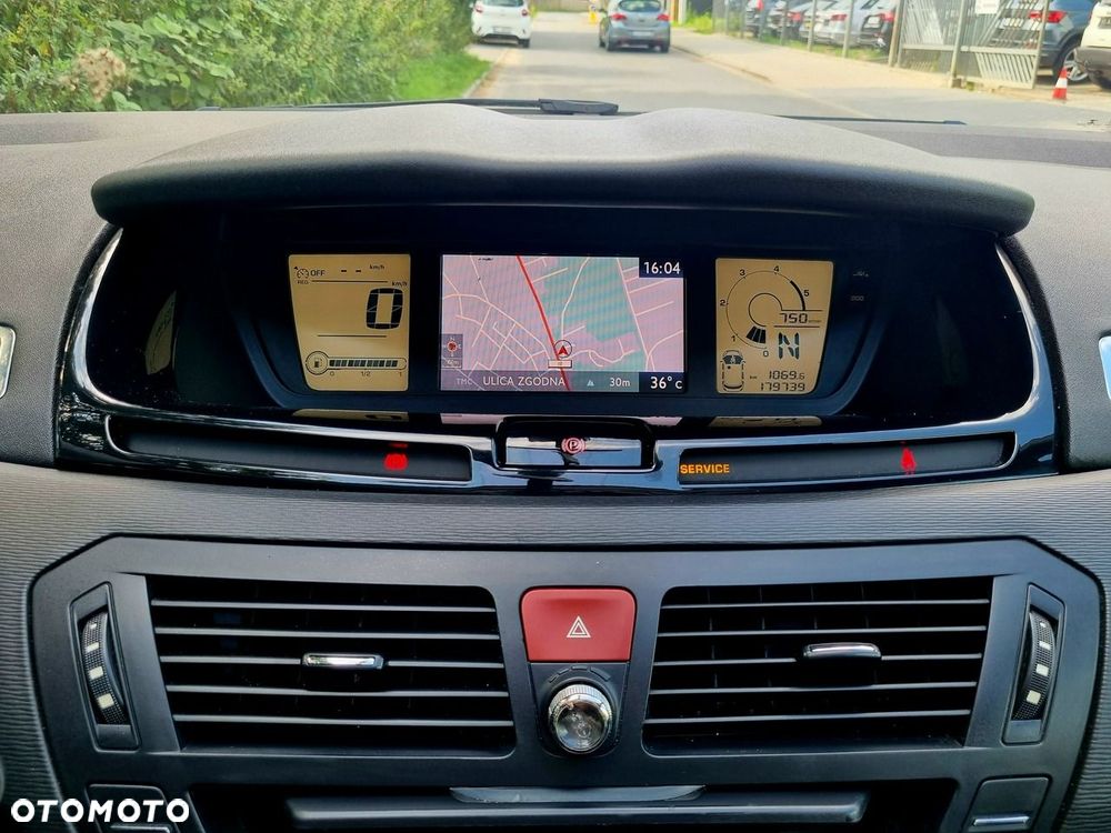 Citroën C4 Picasso 1.6 e-HDi FAP EGS6 Exclusive - 19