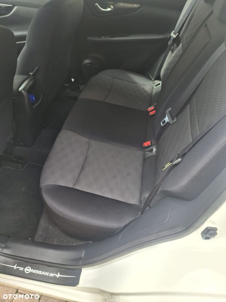 Nissan Qashqai 1.2 DIG-T Visia EU6 - 21