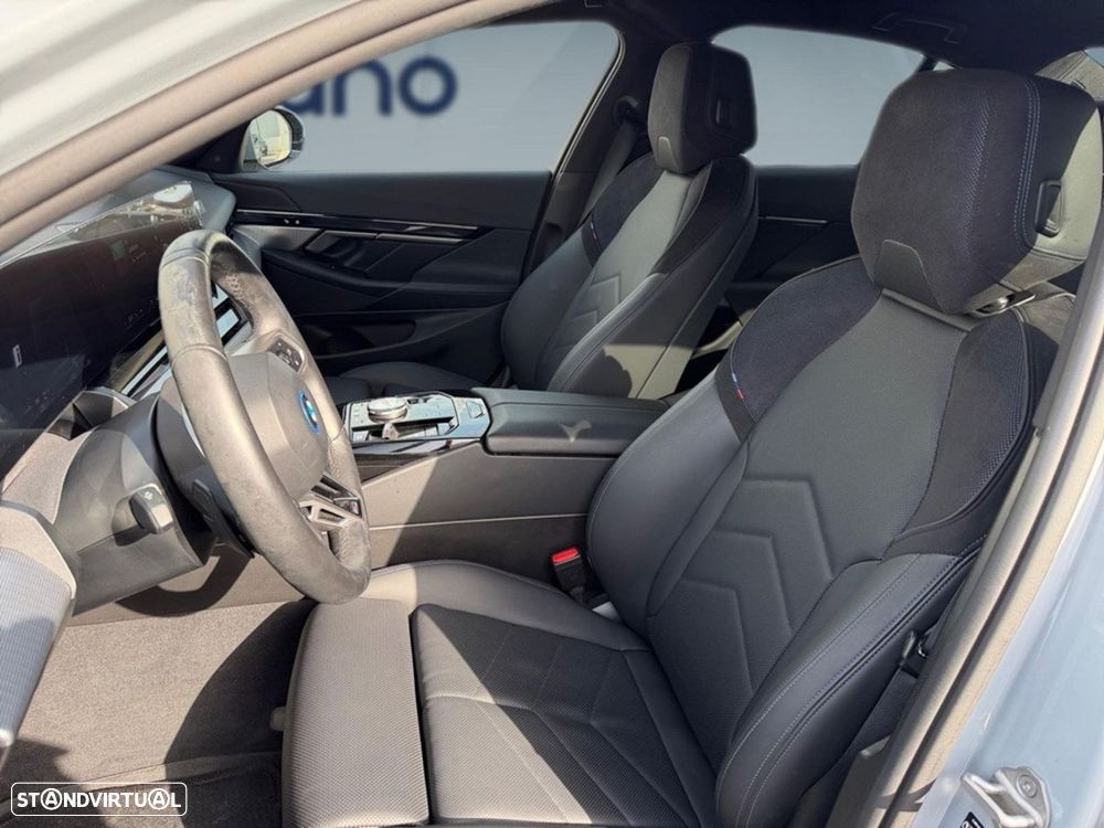 BMW i5 eDrive40 Pack Desportivo M - 11