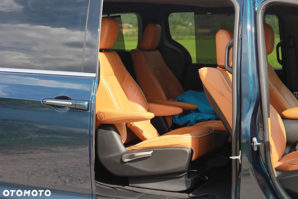 Chrysler Pacifica - 29