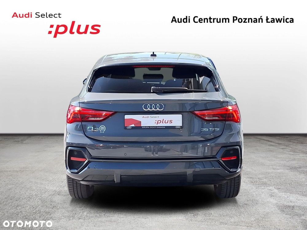 Audi Q3 Sportback - 8