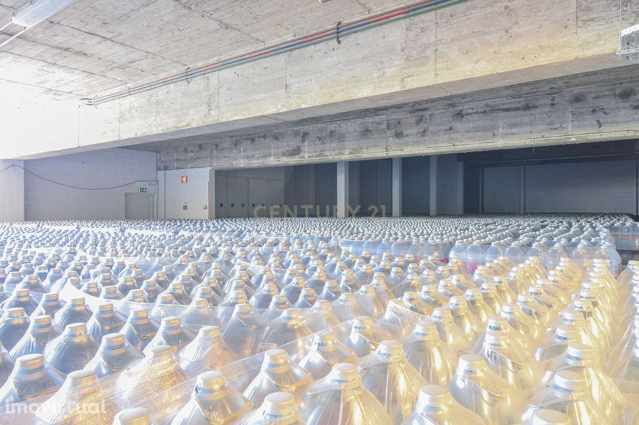 Armazém 600m2 Setúbal - Grande imagem: 2/12