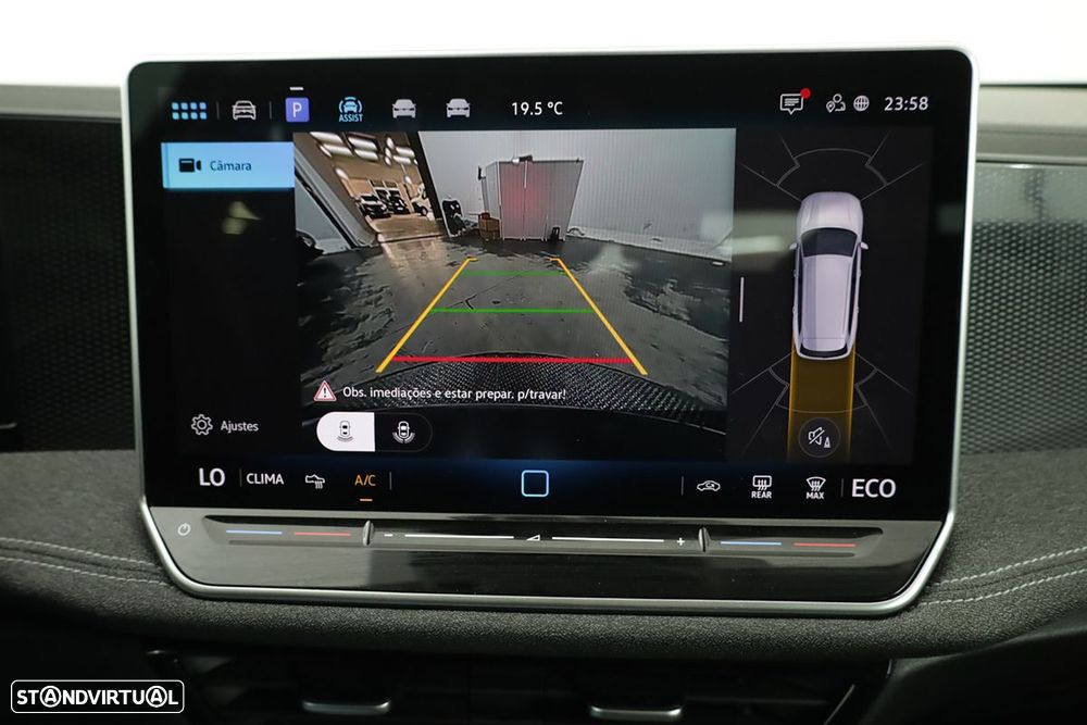 VW Passat Variant 1.5 TSI eHybrid DSG - 12