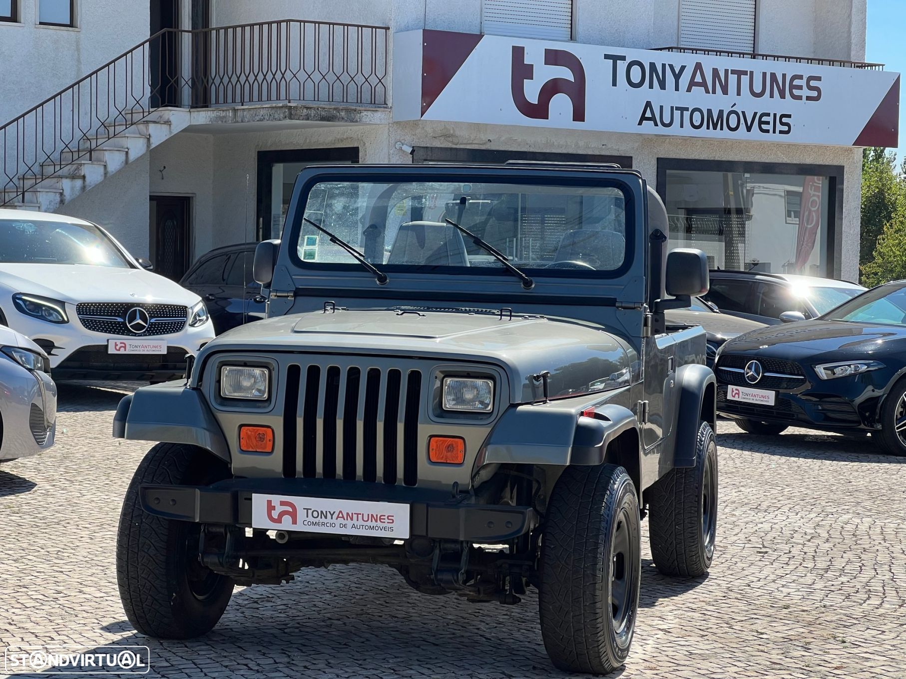 Jeep Wrangler 2.5 Sport Soft Top - 1