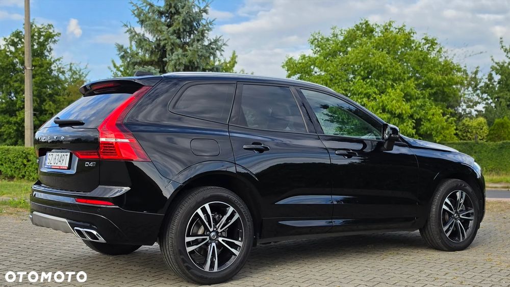 Volvo XC 60 D4 AWD Geartronic Momentum - 8