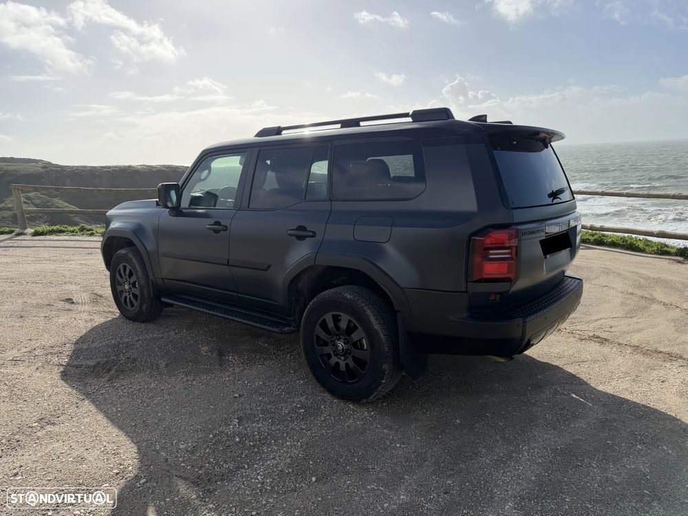 Toyota Land Cruiser - 5