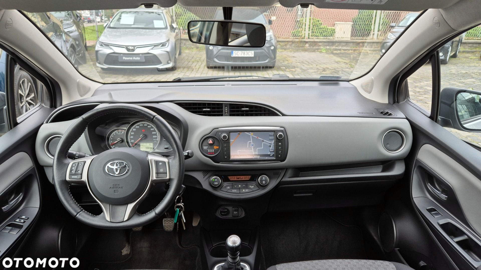 Toyota Yaris - 8