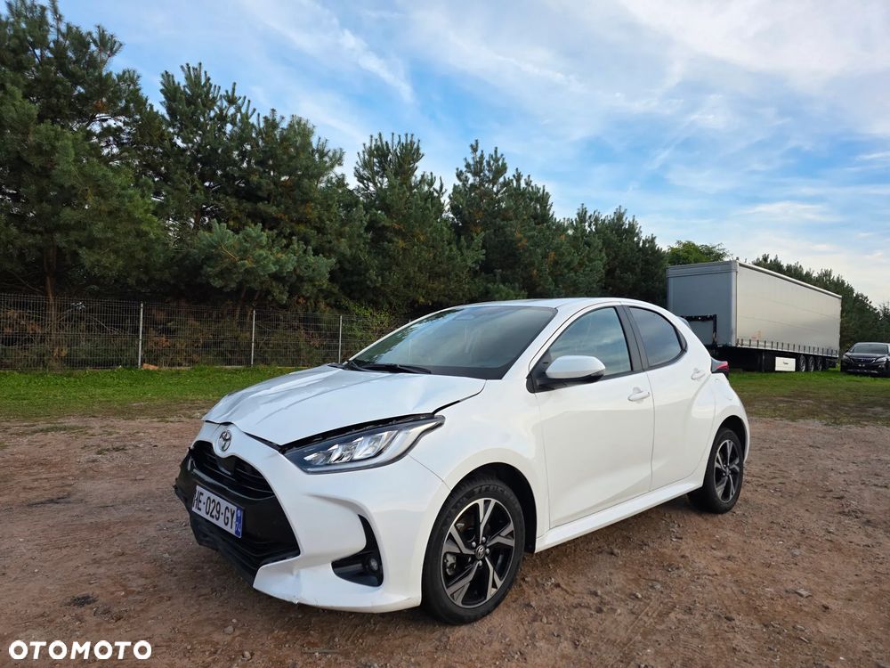 Toyota Yaris - 1