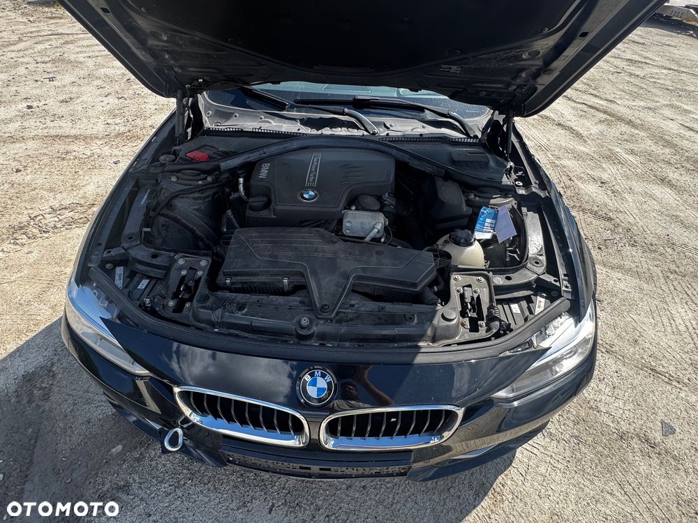 BMW Seria 3 328i Sport Line - 11