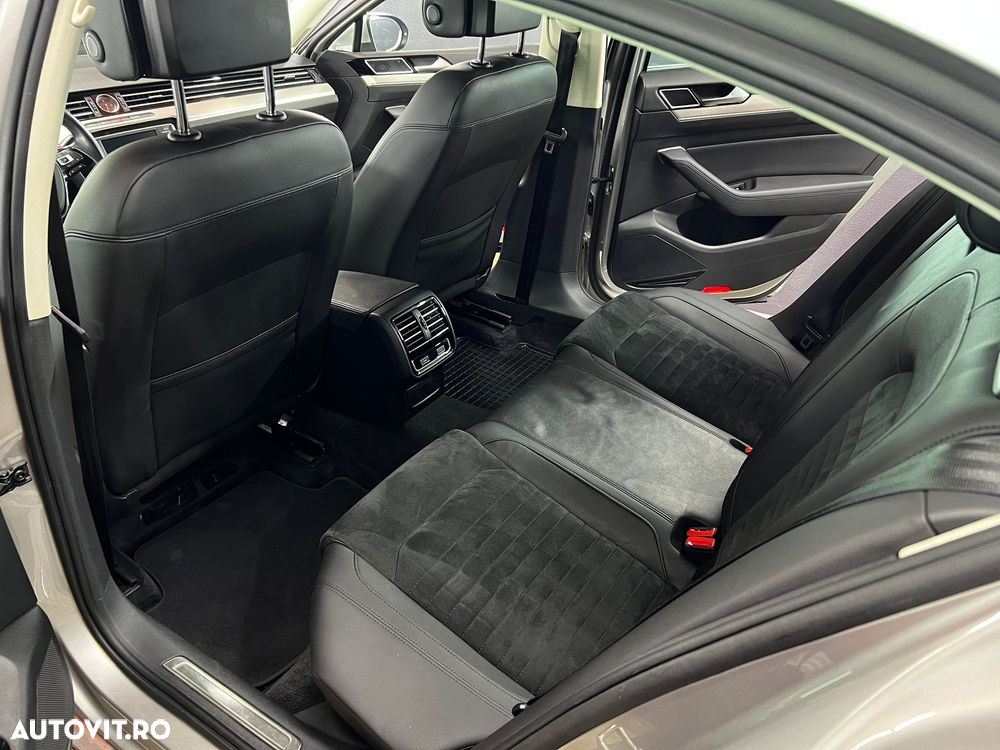 Volkswagen Passat - 13