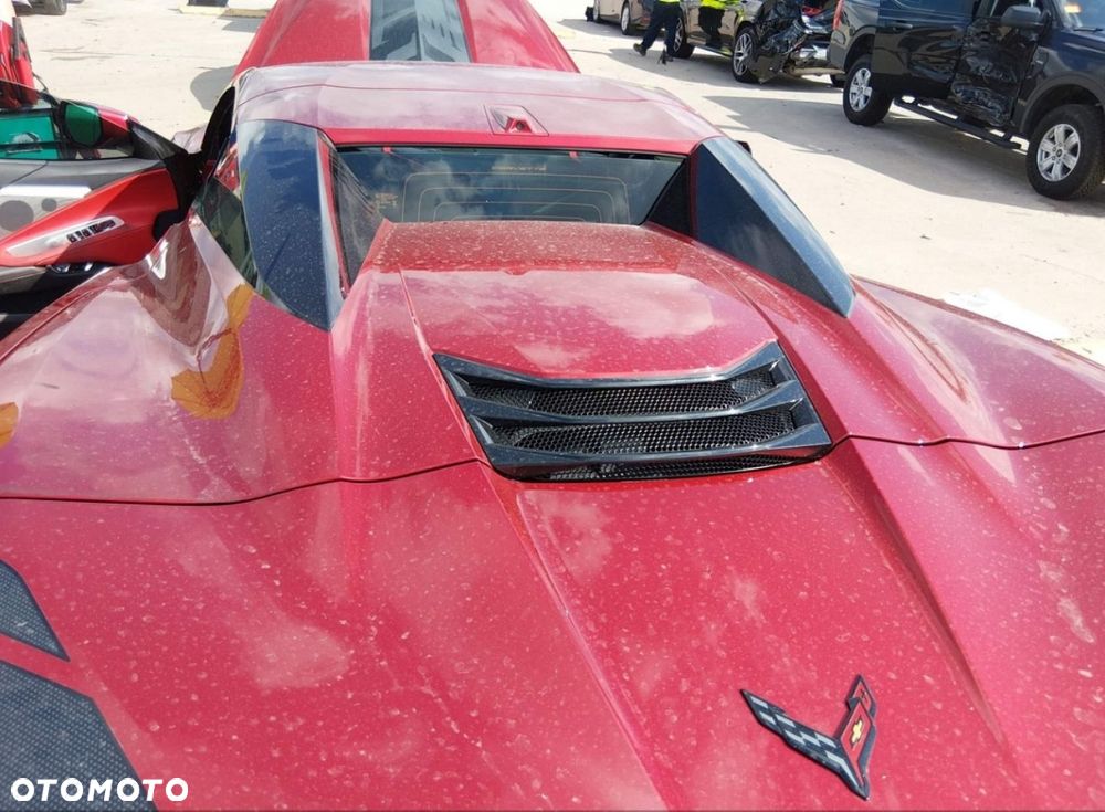 Chevrolet Corvette - 7