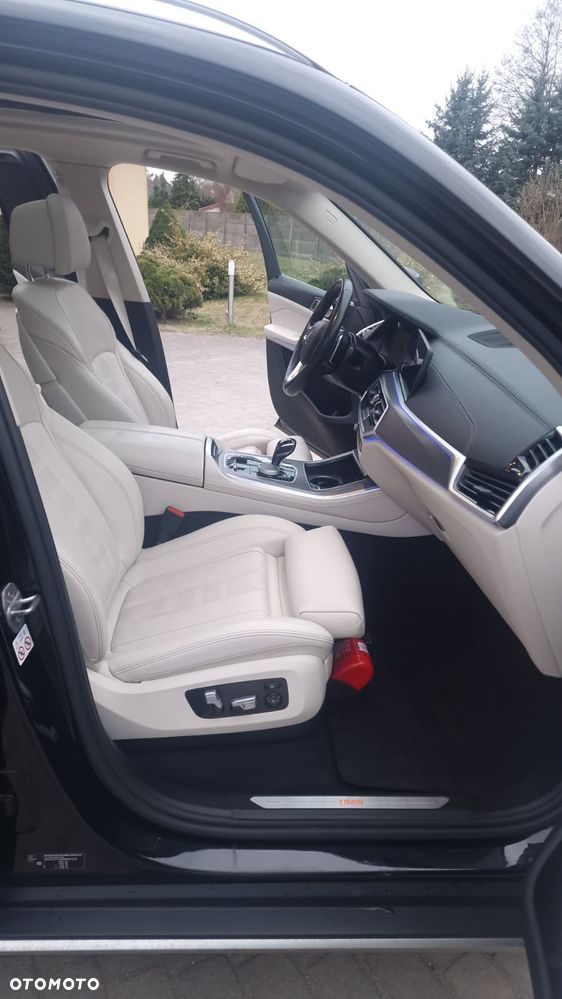 BMW X5 xDrive40i - 18