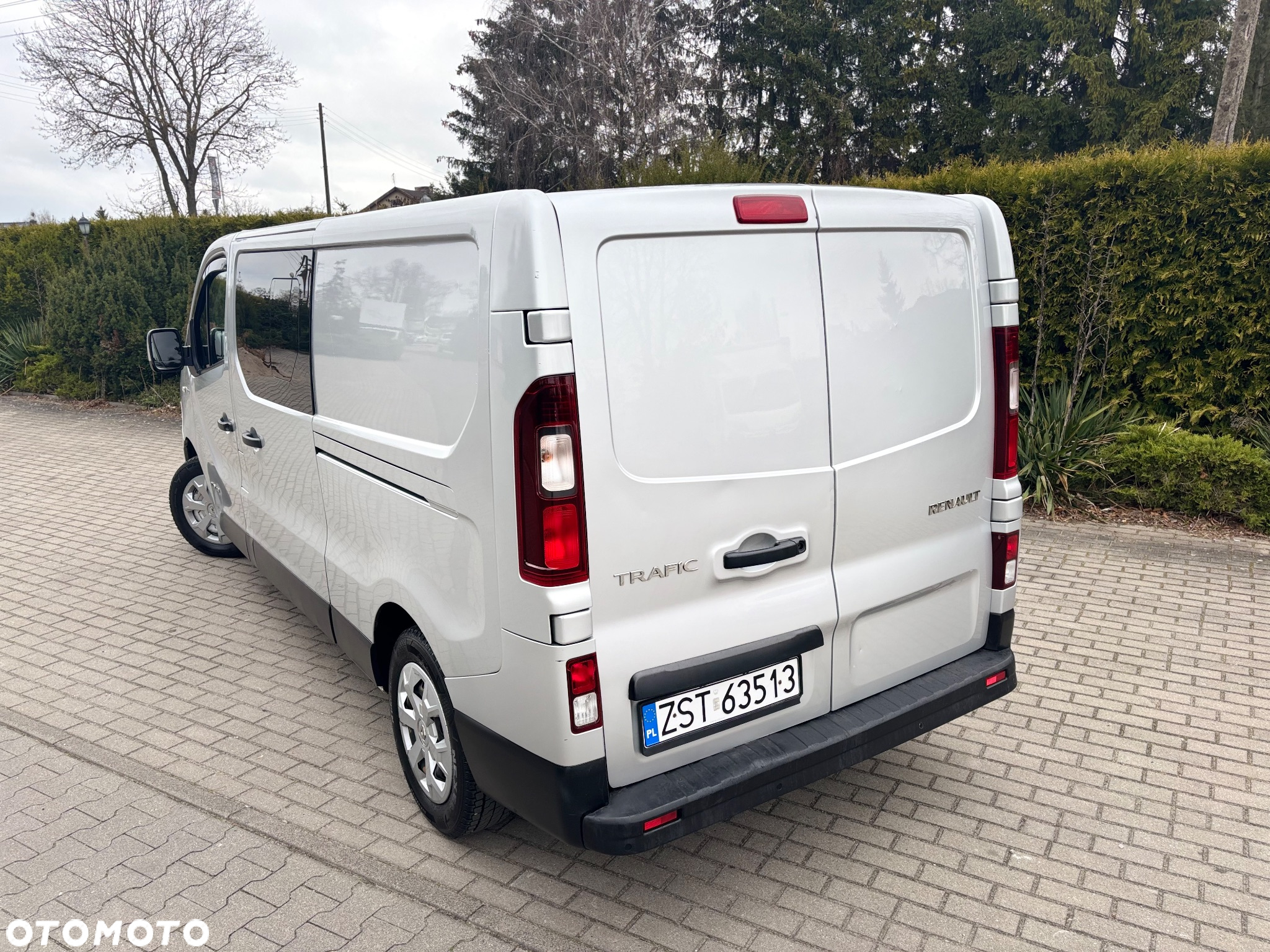 Renault TRAFIC LONG - 15