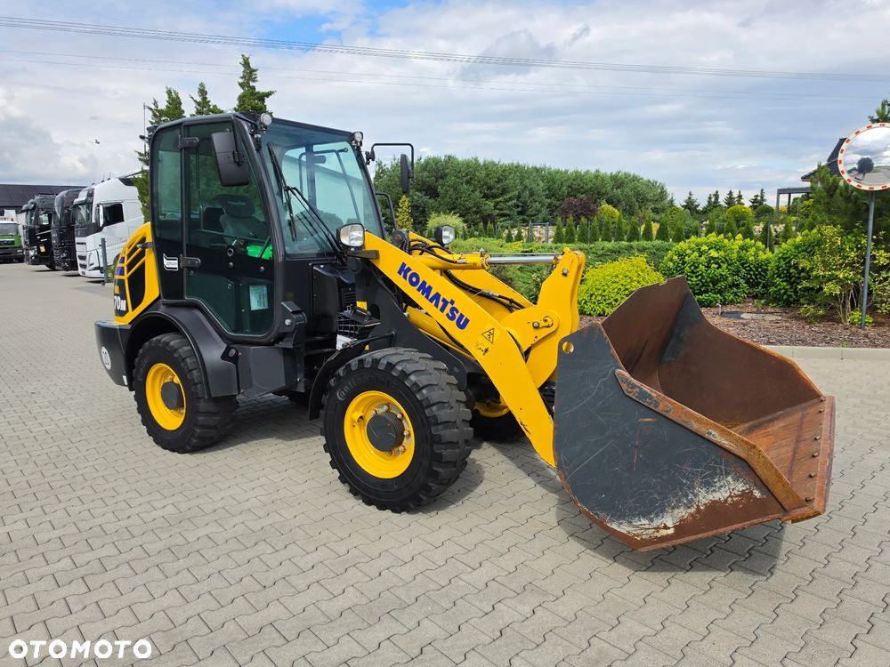 Komatsu WA70M-8E0 NOWY MODEL SPROWADZONA Z DE  2200 MTG SUPER STAN !!! - 2