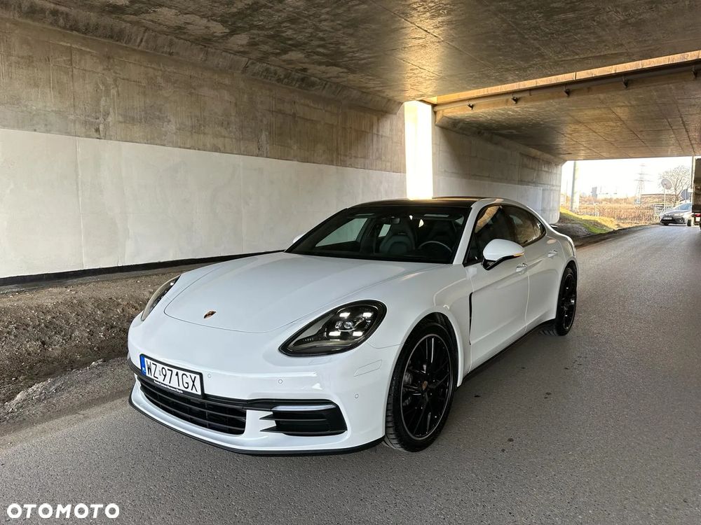 Porsche Panamera Standard - 11